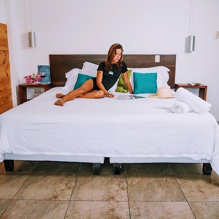 Me Hotel & Villas - Montanita Estates 外观 照片