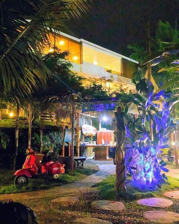 Me Hotel & Villas - Montanita Estates 外观 照片